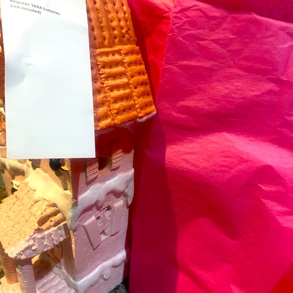 Light up Halloween Pink Faux Iced Cookie Haunted House w/ghost & Spiders! NWT - Picture 9 of 11